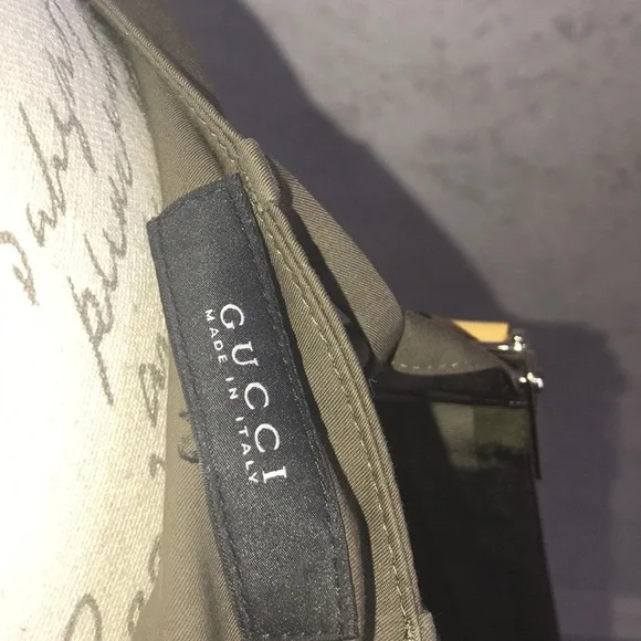 GUCCI MID-RISE BELTED SHORTS